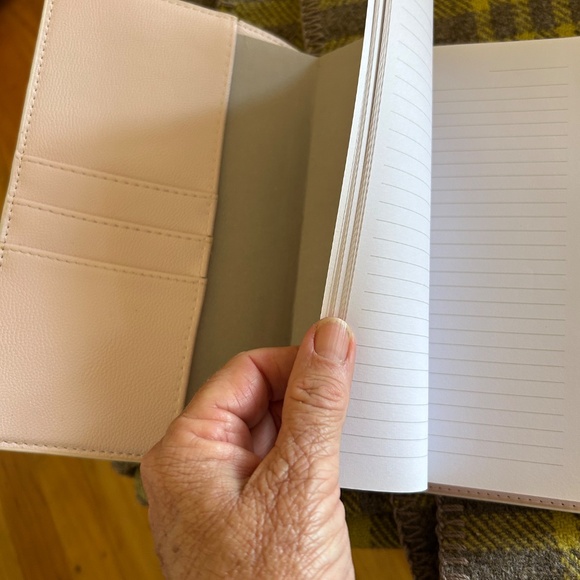 NWT Anthropologie Mila 2-in1 clutch & Journal - Picture 8 of 12